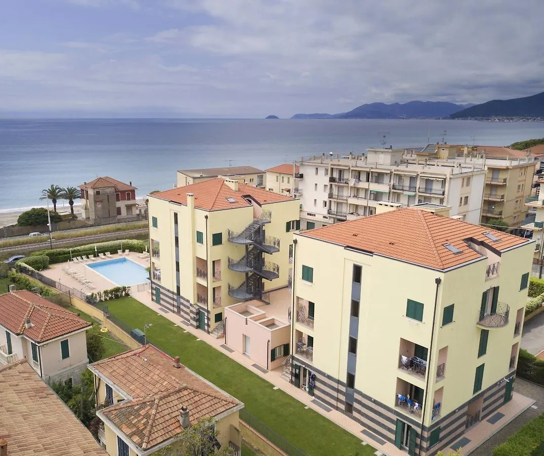 Aparthotel Residence Le Saline Borgio Verezzi