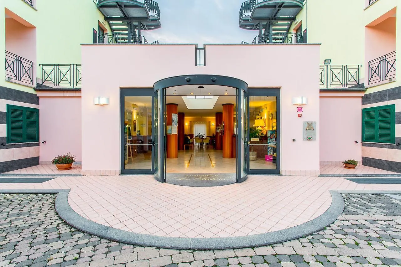 Residence Le Saline Borgio Verezzi Italy